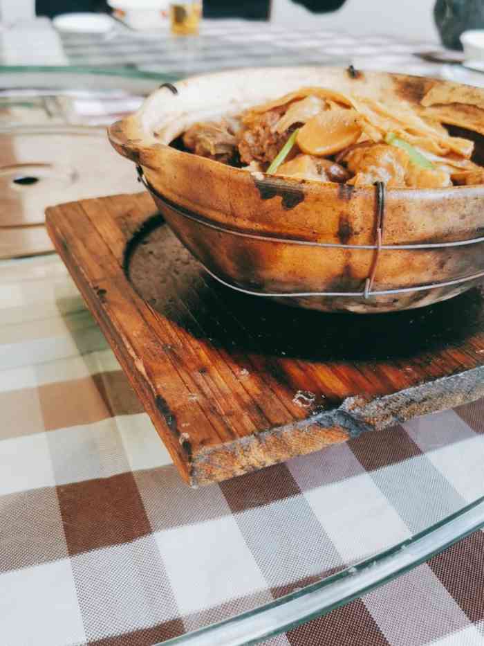 大酒缸食坊-"「大酒缸食坊」篁庄食街的一家餐饮店,好