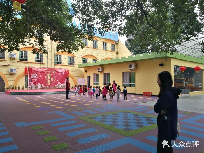 南湖外语艺术幼儿园游乐区图片 - 第3张