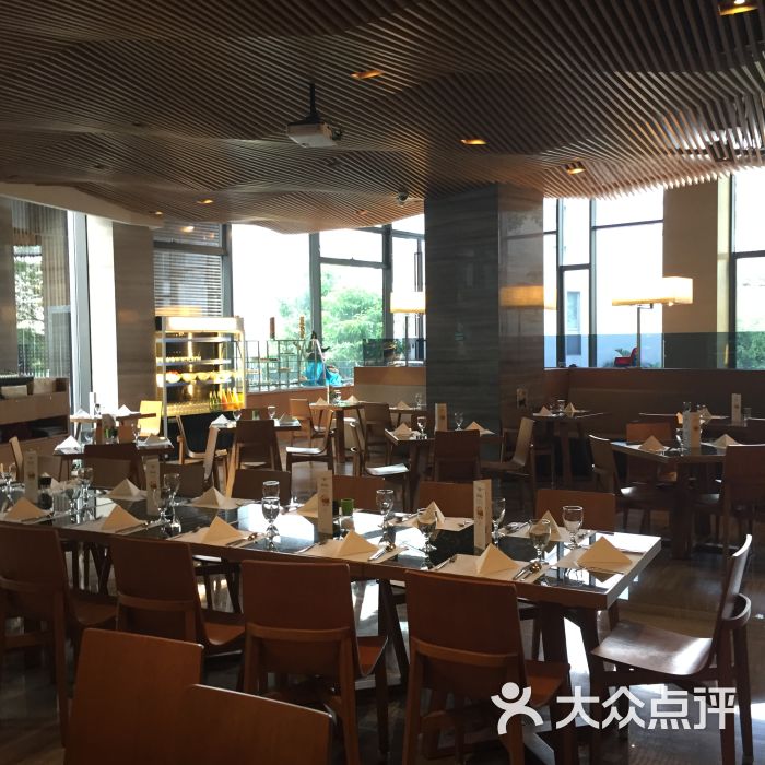 美伦会所葡逸自助餐厅(蛇口店)