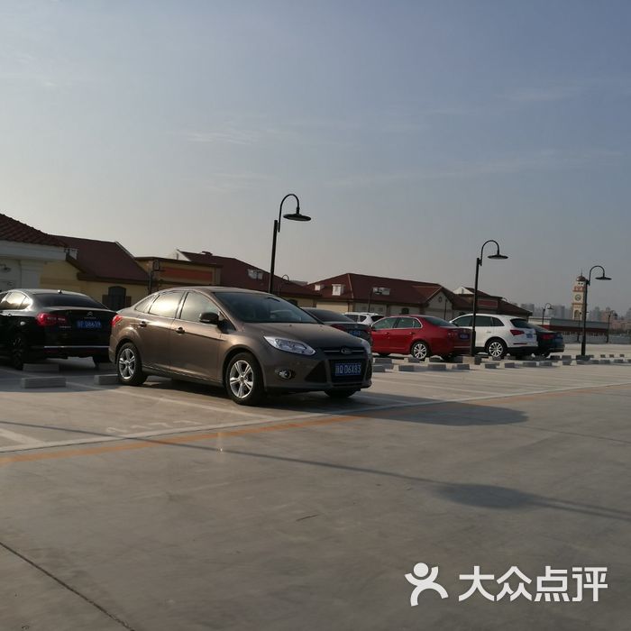 花乡奥莱村停车楼图片-北京停车场-大众点评网