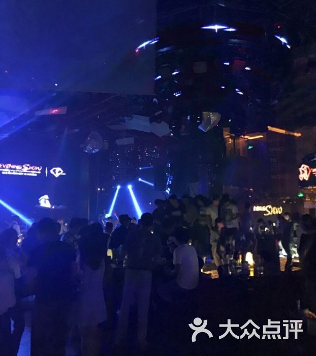 晚装空间酒吧(卓越世纪中心店)图片 第1张