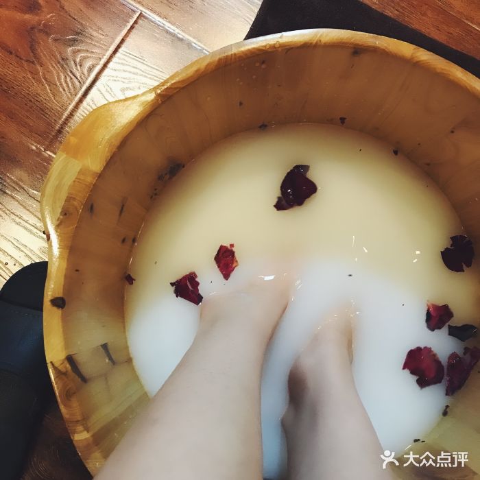 行宫spa美容美体养生会馆牛奶泡脚图片 - 第413张