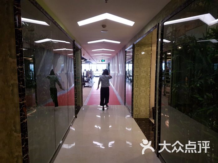 春天健身连锁:在这家健身房已经一年多了,之所