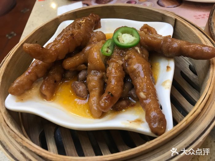 下班来到附近也不知道吃什么最后也还是选择