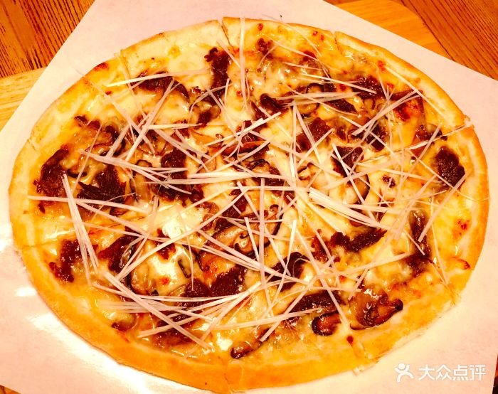 lyfatti pizza莱芙缇披萨(江北万达店)烤牛肉披萨图片 第73张