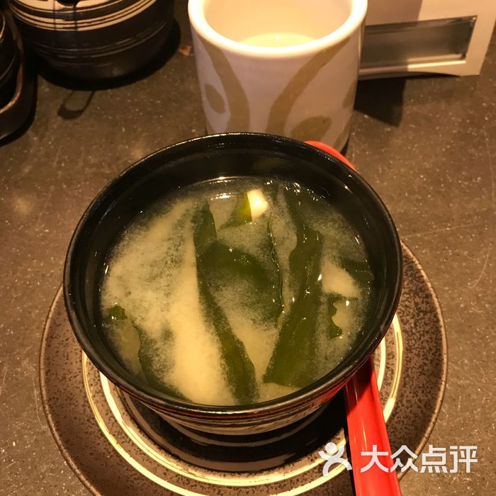 我爱红茶拿铁 爱旅行的kitty小吃货 菲大帅比