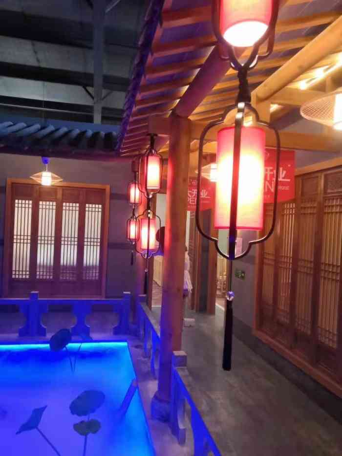 这家店离即墨古城非常近,走了一上午,正好也饿了,逛完古城去吃的好