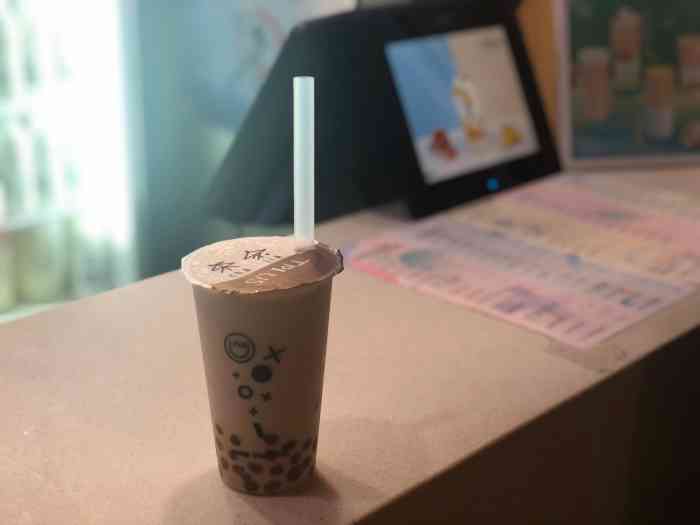 打分    /人 好久没喝奶茶了 今天点了个中杯增脂