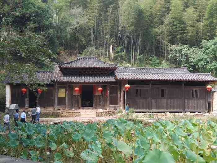 上坪古村-"上坪古村位于建宁县东北部的溪源乡,古村山.