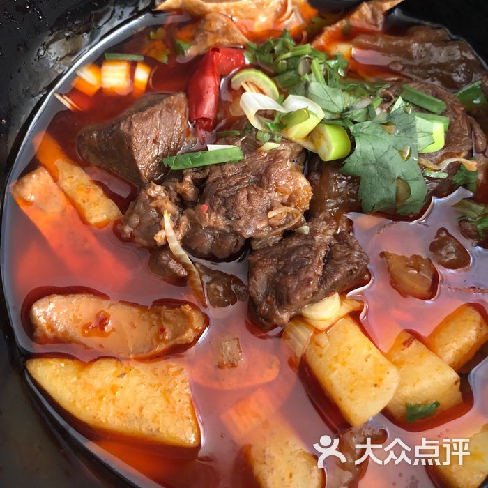 牛一锅筋头巴脑一锅香