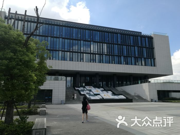 泰州学院济川路校区-图书馆的点评