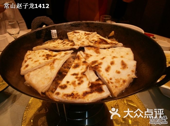燃烧的红蜡烛_红蜡烛动态背景图片_红蜡烛海鲜粥城菜谱(4)