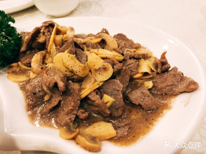 黎巴嫩风情餐厅(月湖店)蘑菇炒牛肉图片 - 第24张
