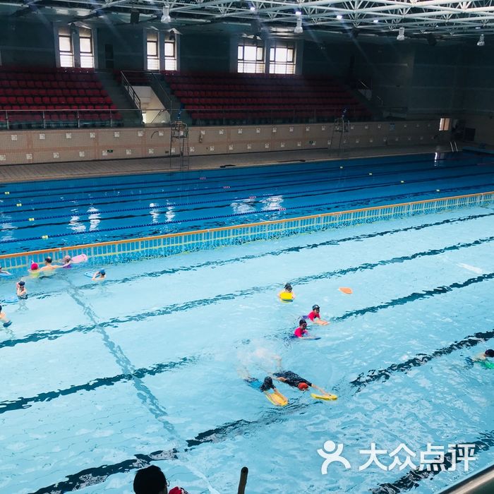 上海大学游泳馆