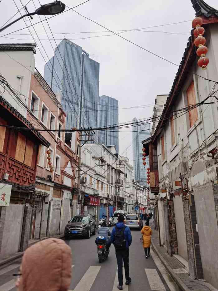 上海老街"上海老街又称"小东门,地处黄浦区老城厢-大众点评移动版