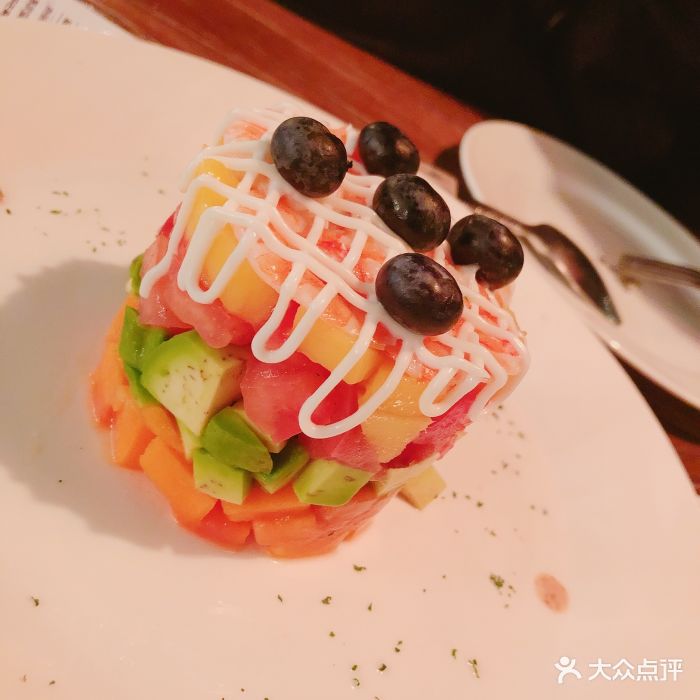 娜娜家·nanas restaurant(大悦城店)鲜虾芒果彩虹沙拉图片 - 第1319