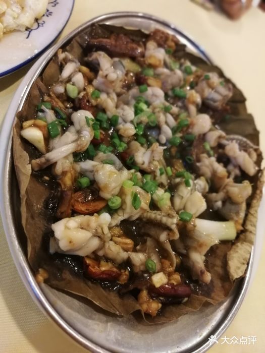 荷叶蒸田鸡