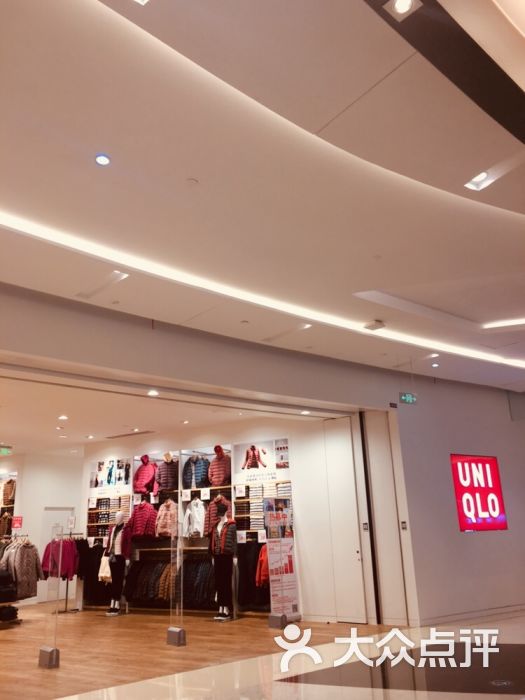 优衣库(万达百货店)图片 - 第1张