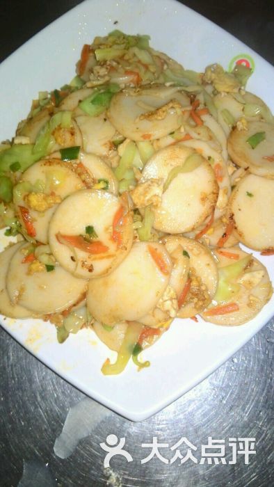 想问一下那些沙县小吃店炒粉炒年糕的放的油是