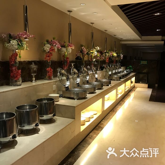 开封中州大浪淘沙酒店