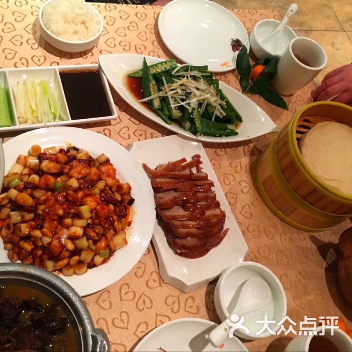 大鸭梨烤鸭店