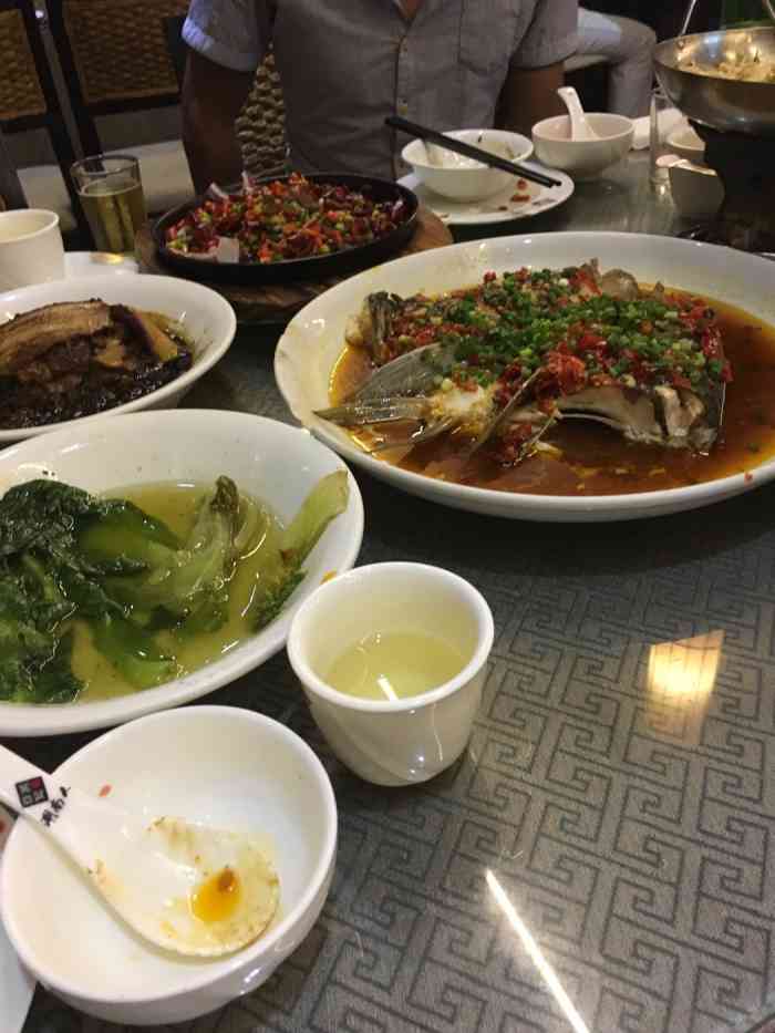 打分 第二次过来吃,味道还可以,适合聚餐吃