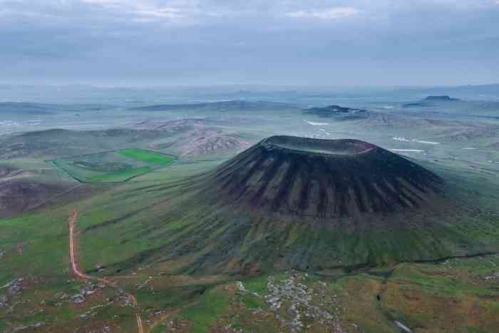 乌兰哈达火山地质公园-"北京驱车6h到达,穿过河北山西.人气还是.