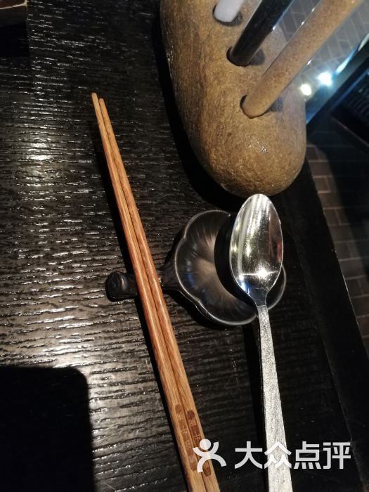 雕爷牛腩:筷子能拿走,还送套。依然很稀饭.北京