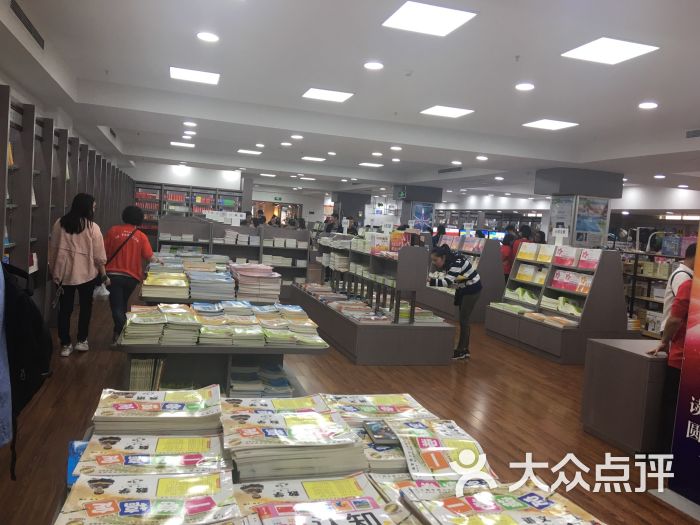 新华书店(文峰广场张杨北路店)-图片-上海购物-大众点评网