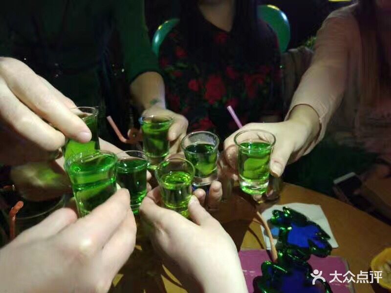 来奇酒吧lucky"s pub鸡尾酒图片 - 第13张