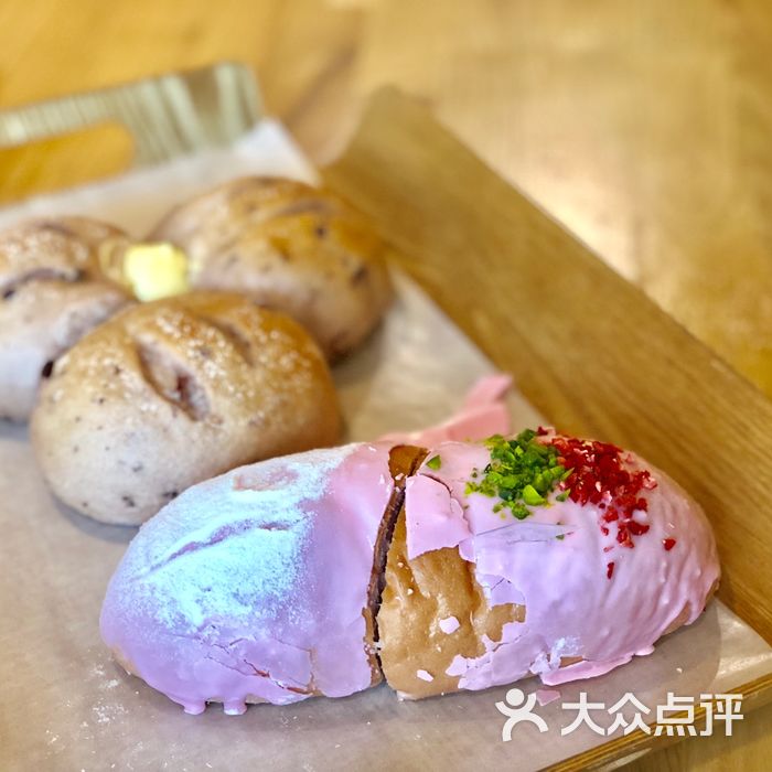 奈雪の茶草莓嘟嘟包图片-北京面包甜点-大众点评网