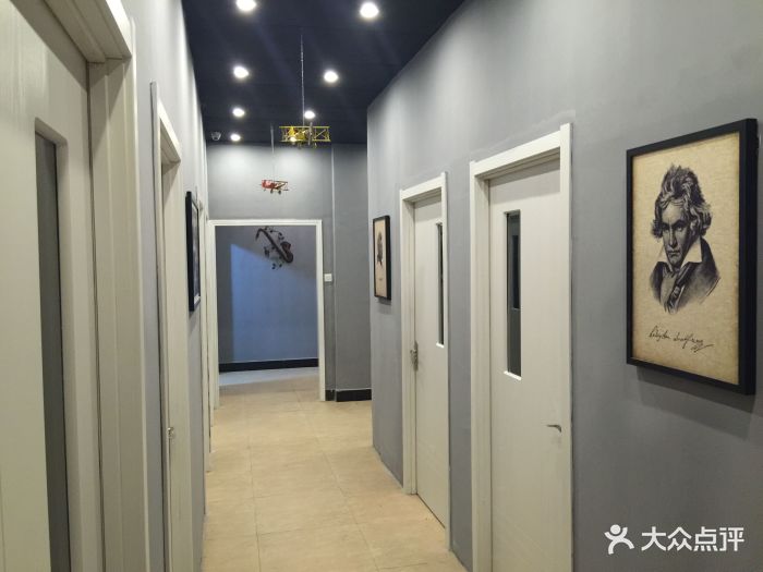 舒曼艺术学校(太原舒曼教育)太原舒曼教育琴房图片 - 第5张