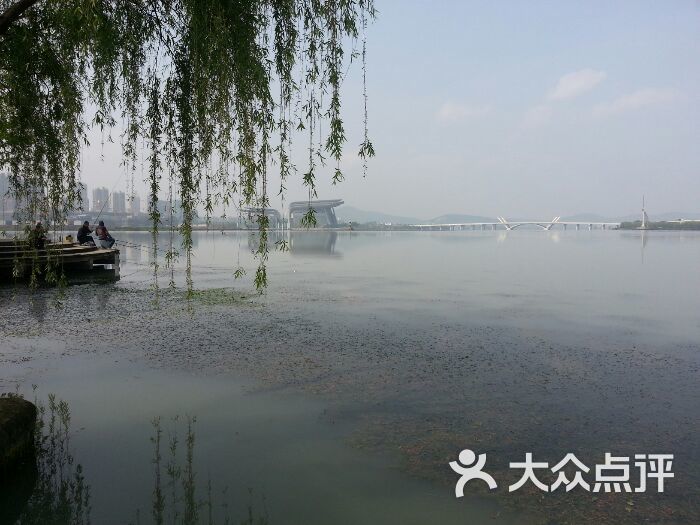 山水湖滨大饭店