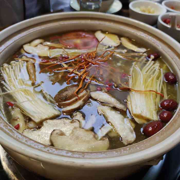 田记云南天麻火腿鸡(红光店)-"口味还不错,汤特别的.