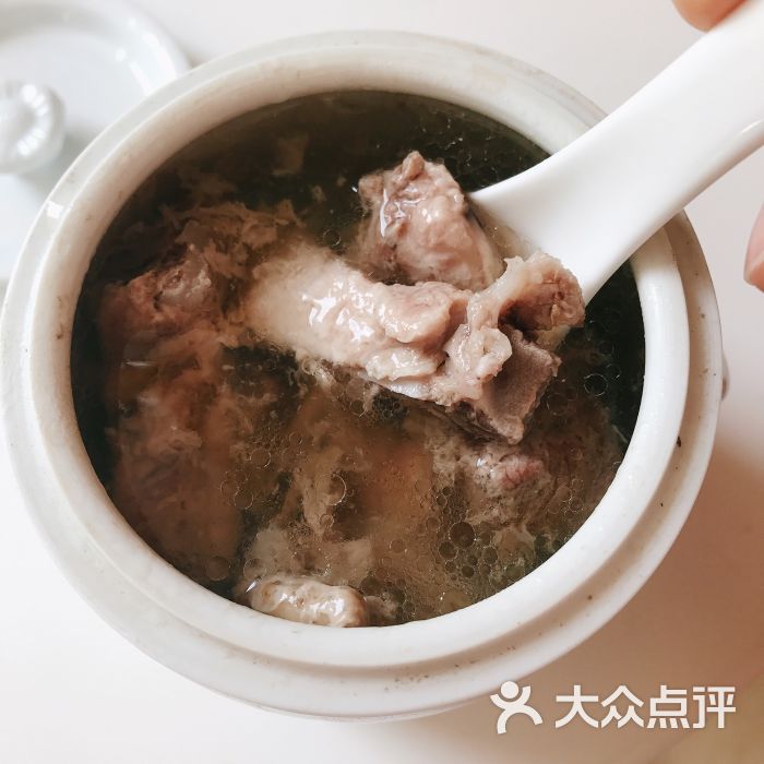 麦冬炖瘦肉