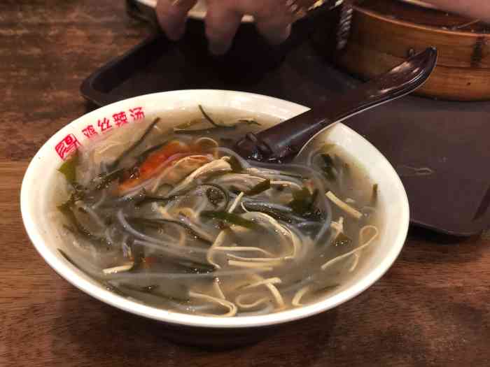 两淮一绝鸡丝辣汤(闸口美食街店)-"御码头美食街,牌子