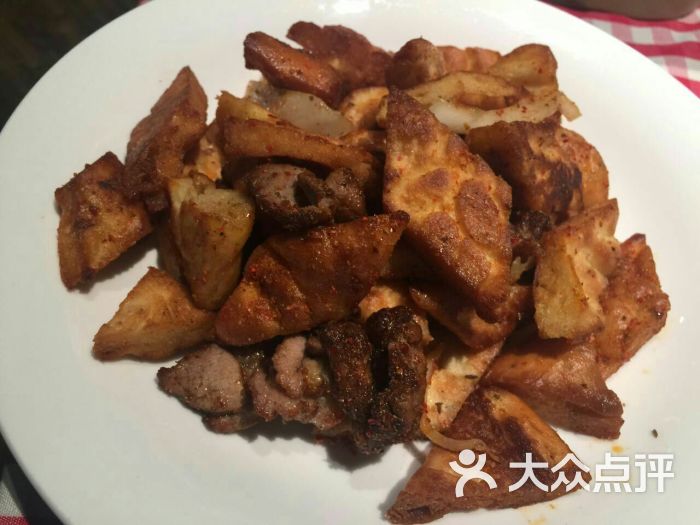 火宴山新疆菜来了(万达广场店)馕炒烤肉图片 - 第1张