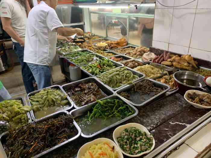 琼海婆猪脚饭店-"平时有经常来这里吃快餐,除此之外早餐也是.