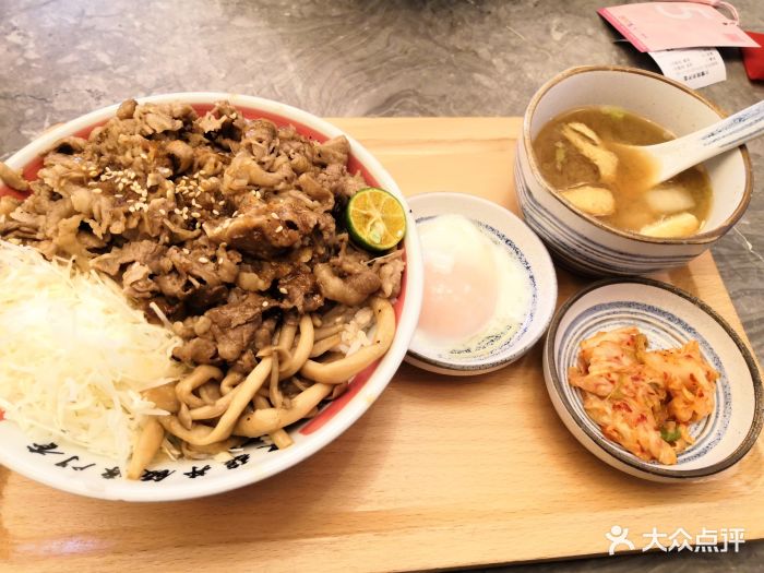 大馥·烧肉丼饭(美罗城店)幸福满满牛丼烧图片