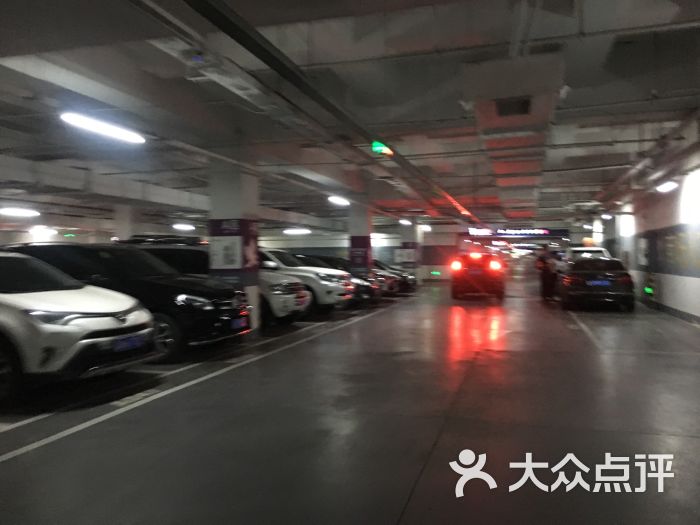 兴隆大奥莱停车场图片 第2张