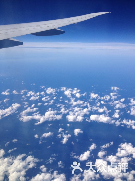 飞机升空后的云景