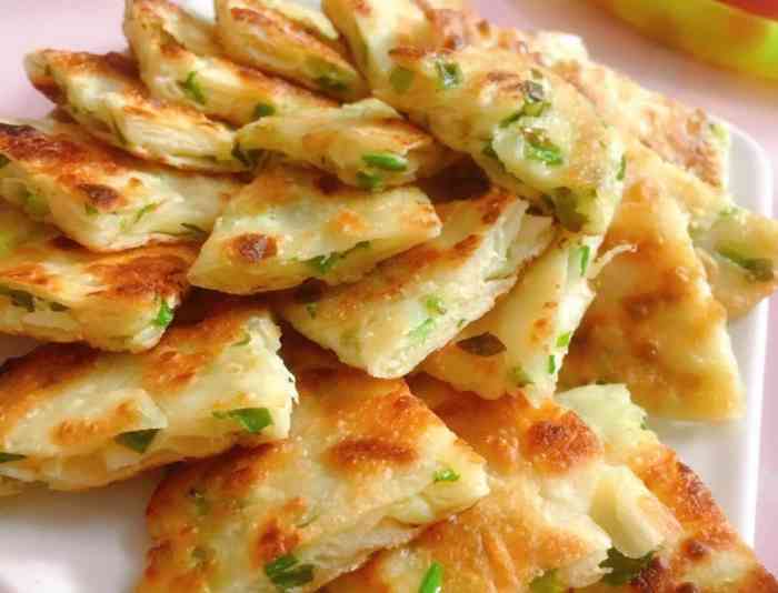香葱大饼"带孩子去锦艺给手机贴膜,忙完正好快赶到饭.