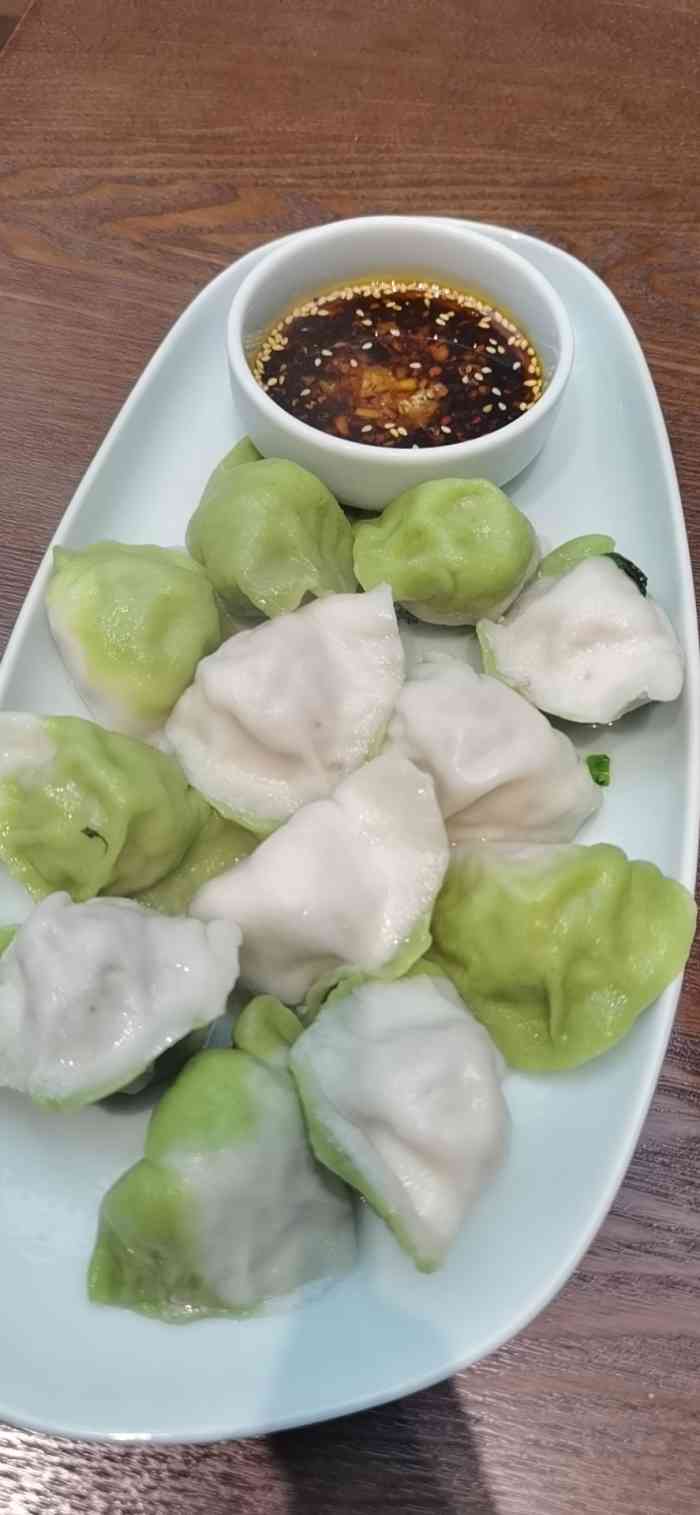 鸳鸯的玲珑鸳鸯饺子铺真的是鸳鸯饺子哦