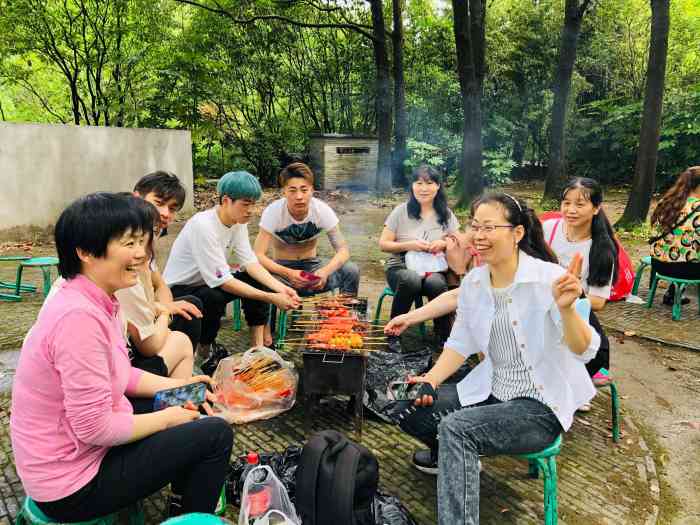 滨江森林公园烧烤