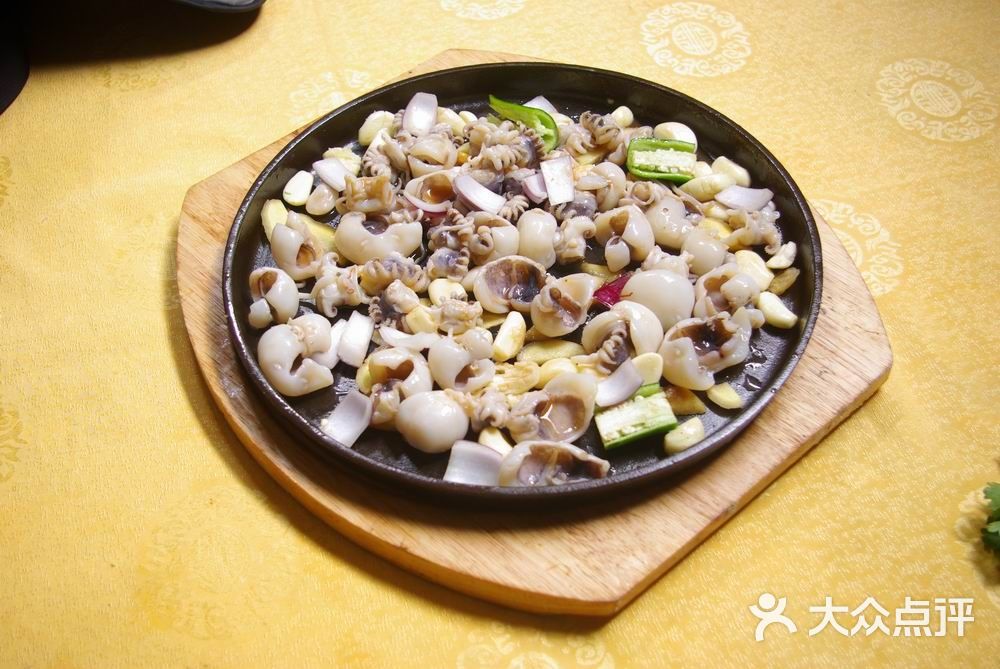 铁板墨鱼仔