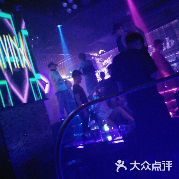 缪斯2003club酒吧