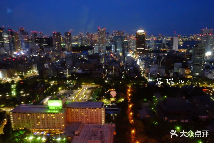 到东京玩怎么可以不去铁塔呢,要知道我对铁.