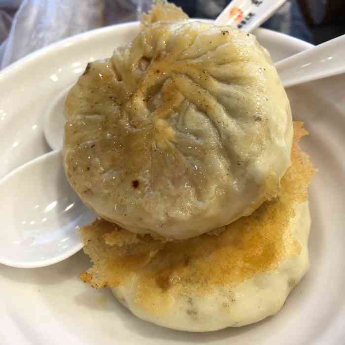 新长征煎包-"新长征煎包餐馆里面的装修比较简单,餐桌
