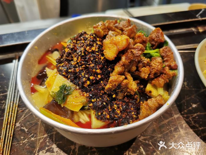 臻老板牛肉面(光华路soho店)烤肉拌面图片