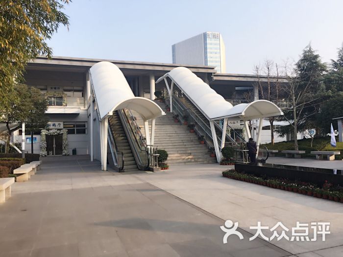 龙华殡仪馆图片 - 第3张